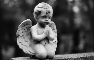 التعليم المسيحيّ للكنيسة الكاثوليكيّة بشأن الموت مصدر الصورة: kasha_malasha/Shutterstock