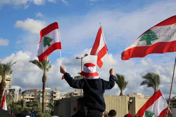 تحذيراتٌ من انتهاكاتٍ مستمرّة للتوازن الطائفيّ داخل الإدارات العامّة