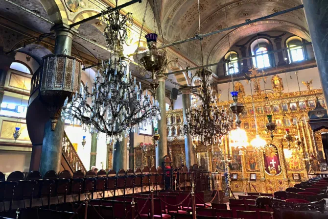 كنيسة القدّيس جاورجيوس في حيّ الفنار- إسطنبول