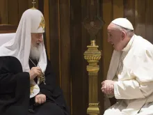البابا فرنسيس والبطريرك كيريل في العام 2016