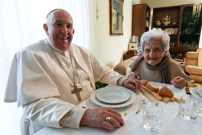 البابا فرنسيس يزور أقاربه في شمال إيطاليا