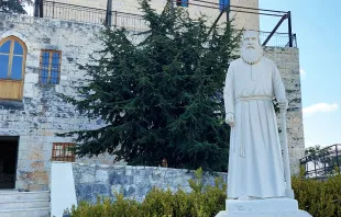 تمثال للطوباوي إسطفان نعمة في ساحة دير مار قبريانوس ويوستينا، كفيفان-لبنان Provided by: Elias Turk/ACI MENA