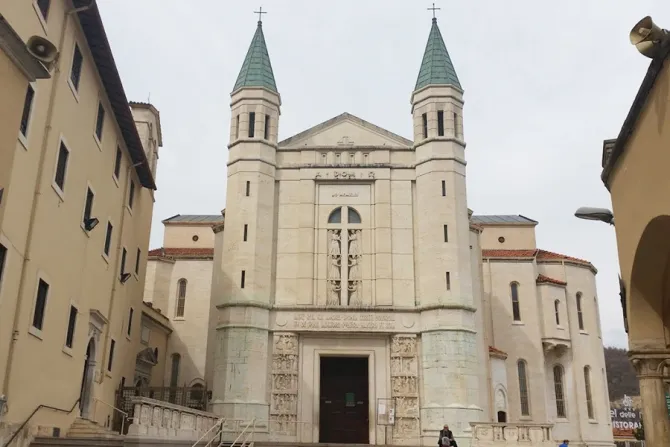 بازيليك ضريح القديسة ريتا في كاشيا-إيطاليا