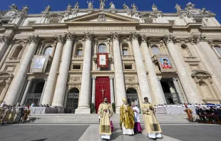البابا لاوون الرابع عشر يعلن قداسة كارلو أكوتيس وبيير جورجيو فراسّاتي في قدّاس احتضنته ساحة القدّيس بطرس الفاتيكانيّة يوم الأحد الماضي 7 سبتمبر/أيلول 2025 مصدر الصورة: فاتيكان ميديا