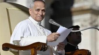 البابا لاوون الرابع عشر في خلال المقابلة العامة الأسبوعيّة في ساحة القدّيس بطرس الفاتيكانيّة في العاشر من ديسمبر/كانون الأوّل الماضي مصدر الصورة: فاتيكان ميديا