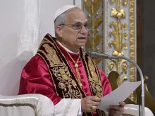 البابا لاوون الرابع عشر يزور بازيليك القدّيس بولس خارج الأسوار-روما في 20 مايو/أيّار 2025 بهدف تسلّم رئاسة المكان بعد انتخابه حبرًا أعظم