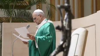 البابا لاوون الرابع عشر يترأّس الذبيحة الإلهيّة في 25 سبتمبر/أيلول 2025 لمكاتب الاحتفالات للمؤسّسات الدستوريّة الإيطاليّة مصدر الصورة: فاتيكان ميديا