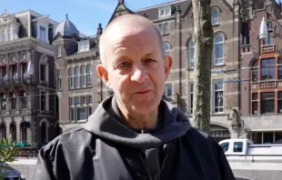 الأب إلياس ليدس مصدر الصورة: «إي دبليو تي إن»