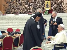 البابا فرنسيس والبطريرك الراعي في خلال اللقاءات السينودسيّة، الفاتيكان