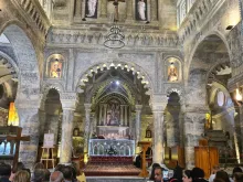 كنيسة مار توما التاريخية في الموصل تحيي او قداس بعد تخريبها من قبل تنظيم داعش
