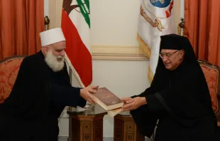 البطريرك العبسي يلتقي الشيخ أبي المنى Provided by: Melkite Greek catholic patriarchate