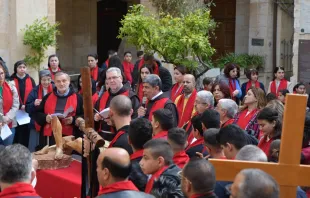 المدارس الكاثوليكيّة في الأراضي المقدّسة تشارك في رتبة درب الصليب Provided by: Custodia of the Holy Land