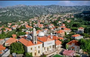 بلدة دوما في قضاء البترون، لبنان الشمالي مصدر الصّورة: صفحة بلدة دوما في فيسبوك