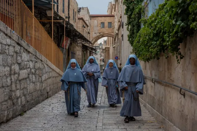 من مسيرة الصلاة في شوارع القدس القديمة