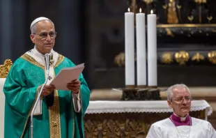 البابا لاوون الرابع عشر يترأّس قدّاس يوبيل الفقراء في بازيليك القدّيس بطرس الفاتيكانيّة مصدر الصورة: دانييل إيبانيز/آسي مينا